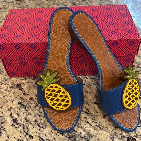 Tory Burch Neptune pineapple flat all leather slide sandals - Picture 11 of 13